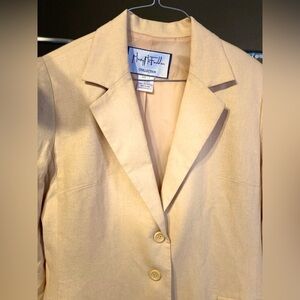 Vintage apparel. New condition. Beige lightweight Mary McFadden size 8..